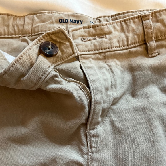 Old Navy Tan Khaki Twill Bermuda Shorts for Girls - Picture 5 of 6